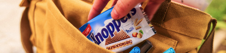 Knoppers Wafelek Mleczno-Orzechowy 25 g – Zestaw 24 szt.